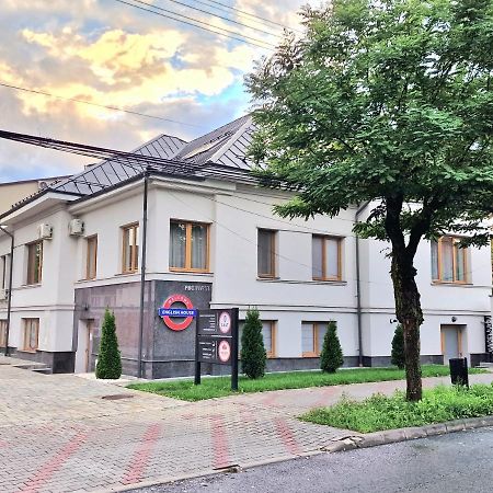 English House Бистриця Екстер'єр фото