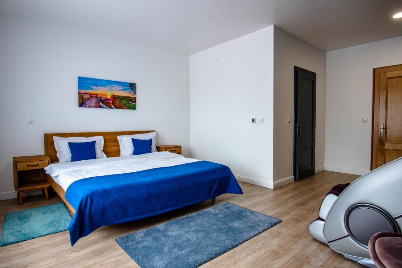 English House Бистриця Екстер'єр фото