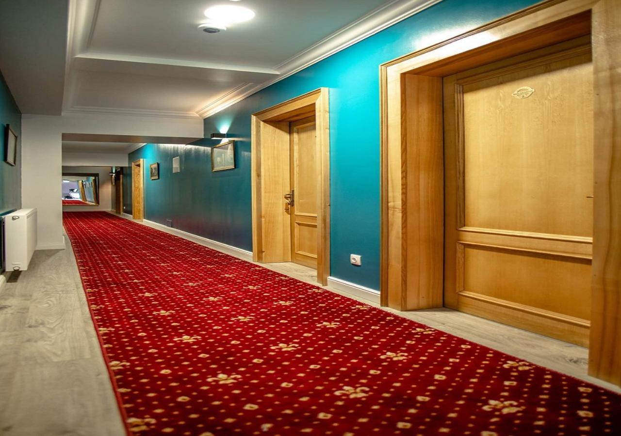 English House Бистриця Екстер'єр фото
