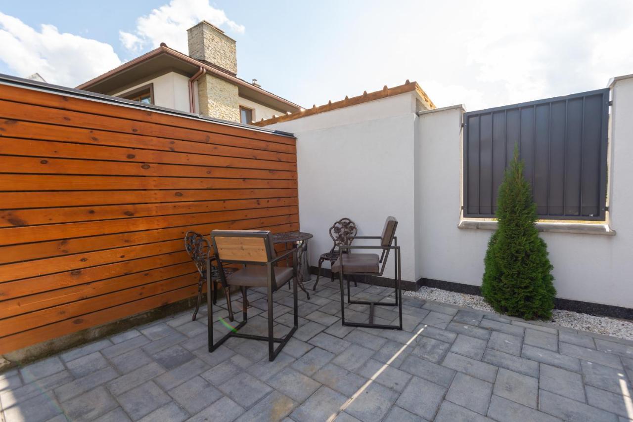 English House Бистриця Екстер'єр фото